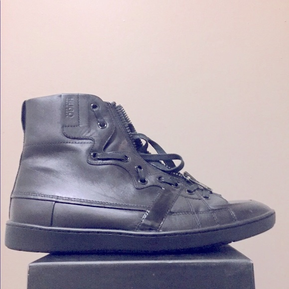 HUGO BOSS - Picture 3 of 5